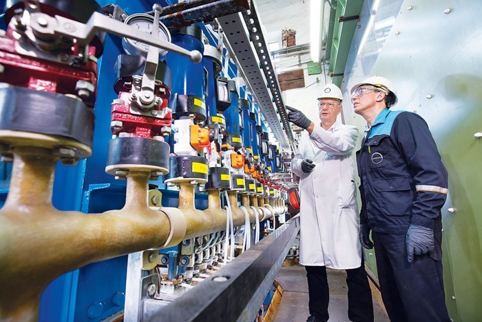 我校召开“不忘初心、牢记使命”主题教育总结大会‘b体育’(图2) b体育