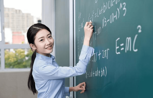 老师比公务员高 假期比公务员长 为什么公务员不愿意调老师-Bsports必一体育(图6)