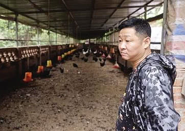 我校举办离退休老同志新年茶话会-必一(图1) b体育